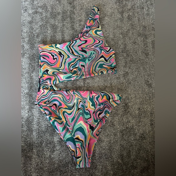 Skatie Sedona Nicole asymmetrical cut out one piece RARE size large swirl - Picture 1 of 6